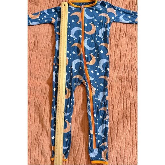 KicKee Pants BUNDLE Moon & Stars Sleeper & KicKee Pants Camper Pajama Set - Picture 7 of 16